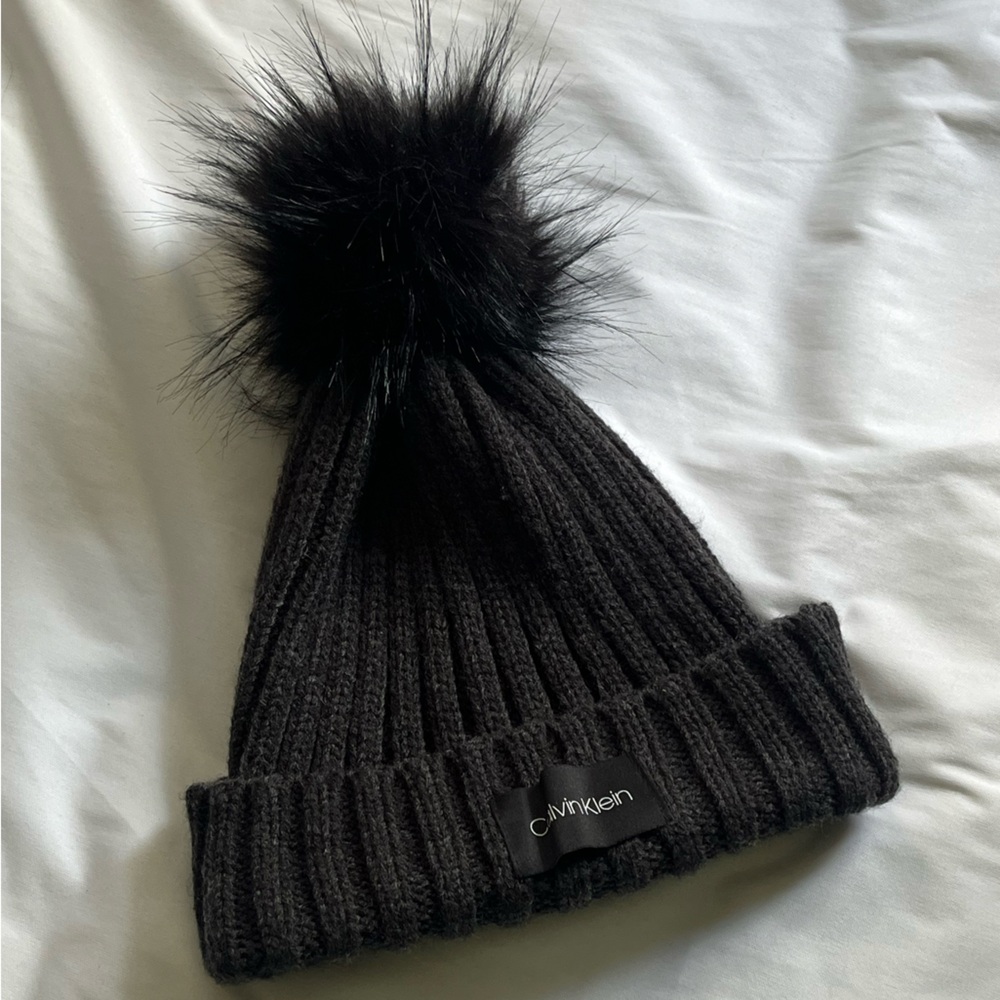 Calvin Klein Pom Pom hat